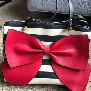 Adorable Betsey Johnson bow purse